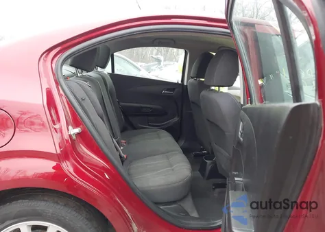 2018 Chevrolet Sonic Lt Auto from USA, damaged, VIN 1G1JD5SHXJ4137801